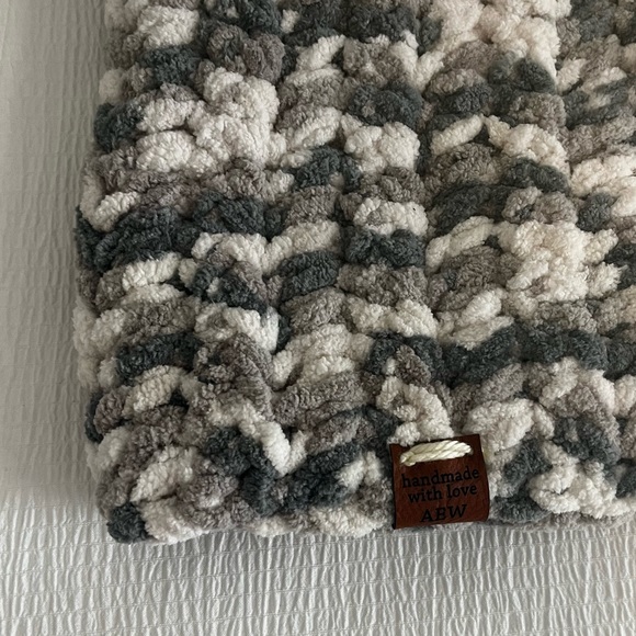 Handmade Extra Chunky Beanie - Picture 3 of 3